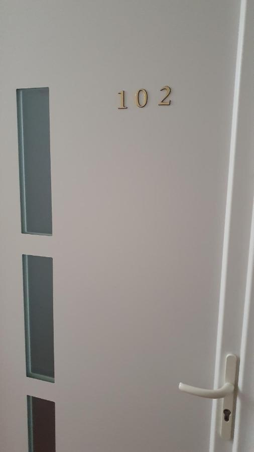 T2 Cosy Au Calme,Entree Autonome,Centre Historique Appartement Montélimar Buitenkant foto
