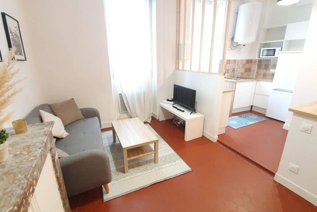 T2 Cosy Au Calme,Entree Autonome,Centre Historique Appartement Montélimar Buitenkant foto